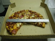 2011-04-04-pizzahut
